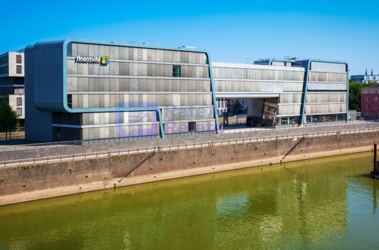 Microsoft Nears Completion of $3.3 Billion AI Data Center in Wisconsin