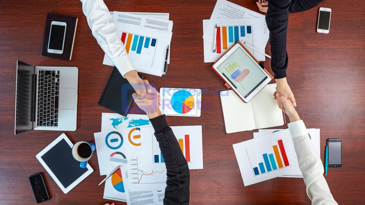 OpenAI Accelerates Enterprise Push: Partnerships and New Tools to Integrate ChatGPT into Business Workflows