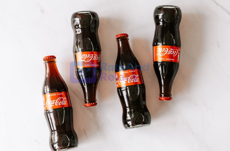 Coca-Cola Reinvents Its Iconic “Holidays Are Coming” Campaign with AI Magic