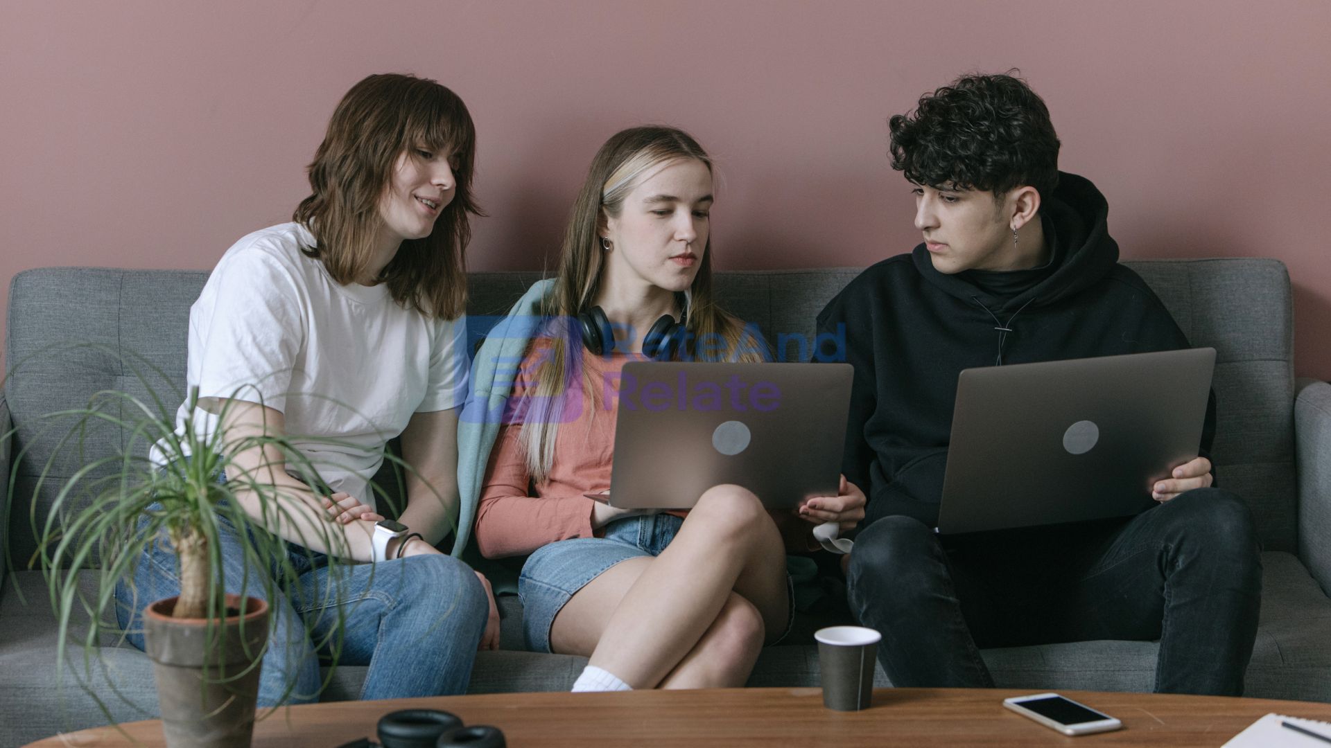 The New Fortune 500 Kids — Teenagers Running Global Businesses From Their Phones