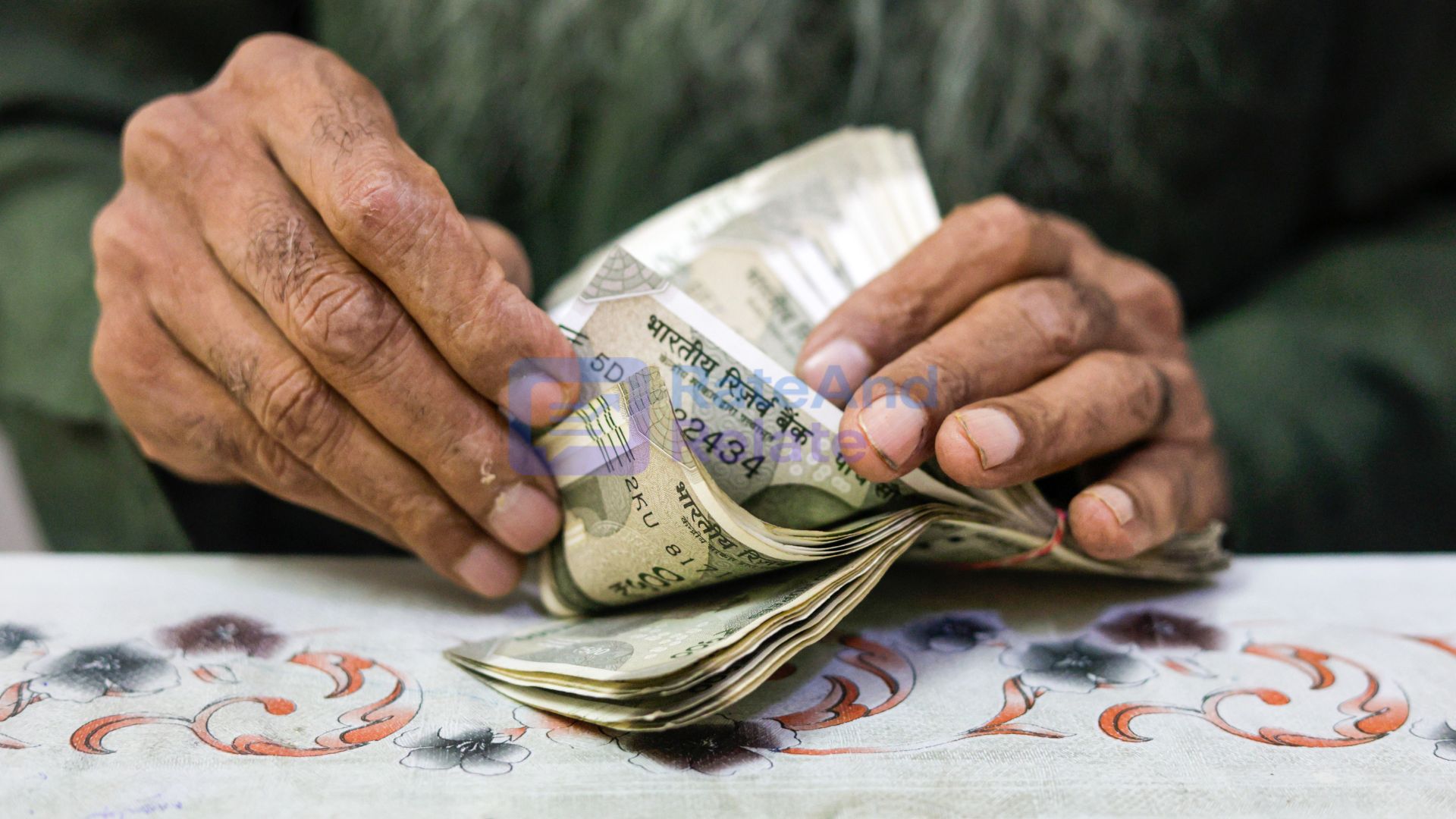 Rupee Strengthens as Recovery Momentum Continues in Early Trade