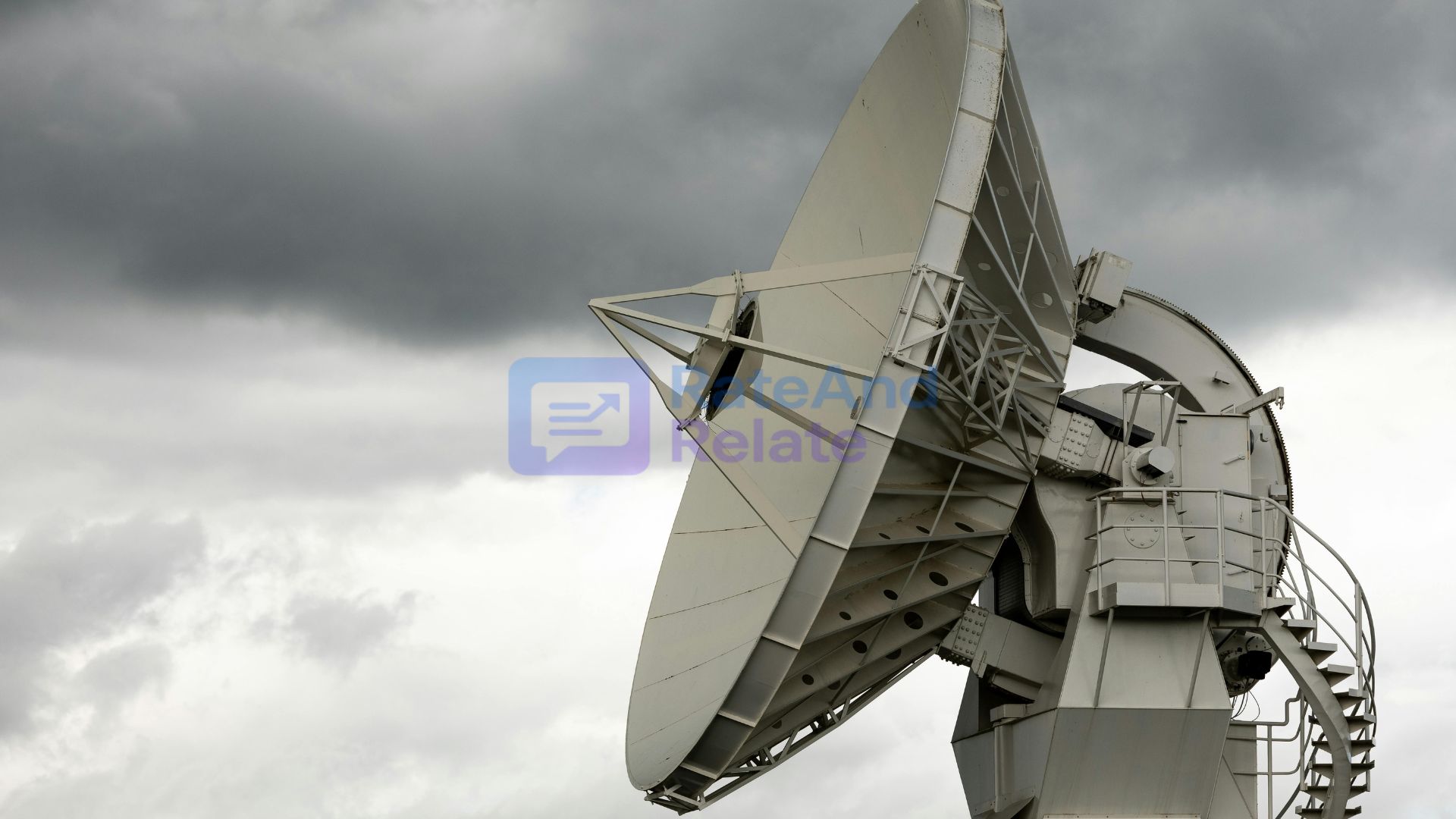 Satellite-to-Mobile Technology Explained: Connecting Phones Directly From Space