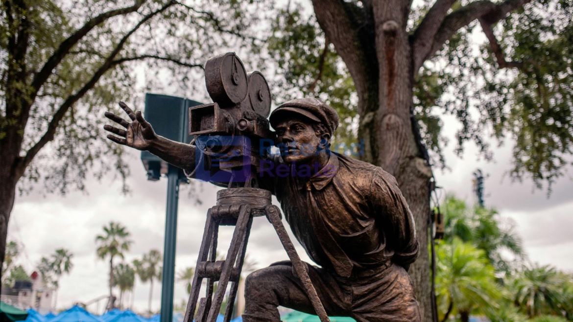 Disney: The Art of Multiverse Storytelling and Franchise Expansion